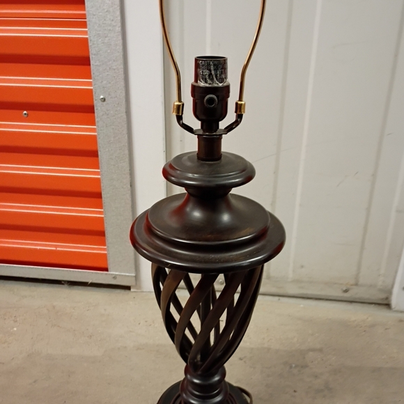 Elegant Black Table Lamps - Picture 2 of 5